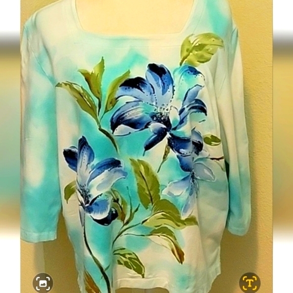 ALFRED DUNNER BEAUTIFUL FLORAL TOP....LARGE - Picture 1 of 13